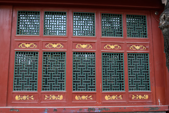 中式古典实木雕花窗