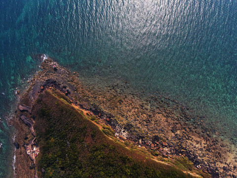 俯瞰涠洲岛鳄鱼山