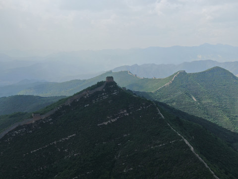 航拍长城群山