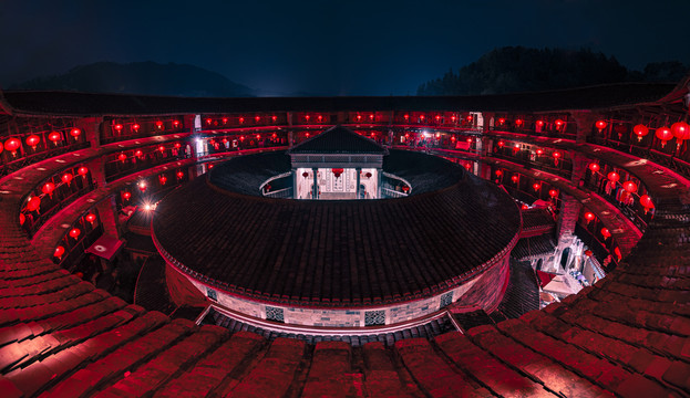 福建客家圆形土楼夜景