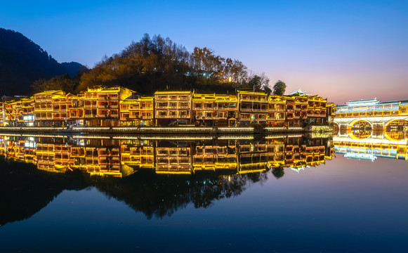 古城夜景