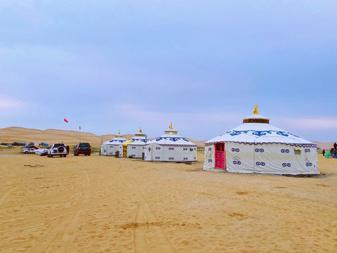 沙漠蒙古包