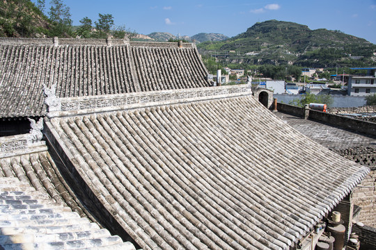 山西临县碛口古镇西湾村民居飞檐