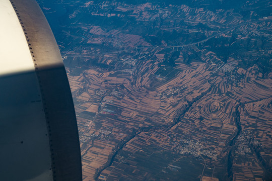 飞机上看黄土高原