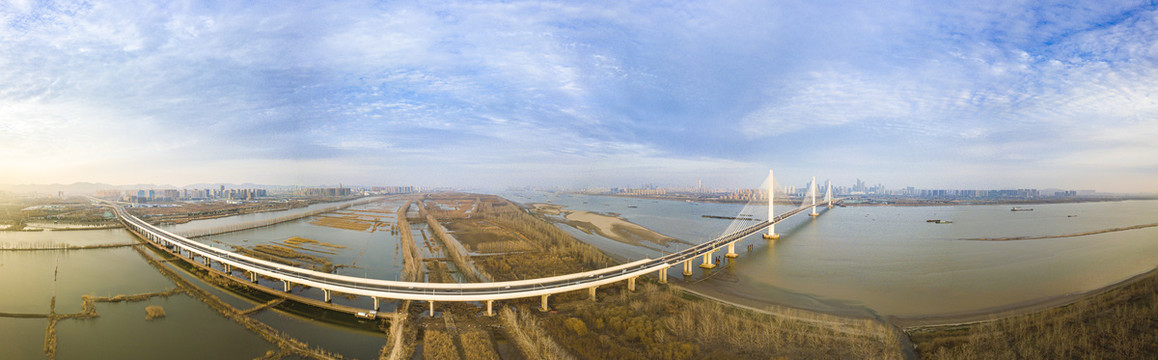 南京江心洲长江大桥航拍全景