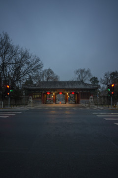 北京大学西校门