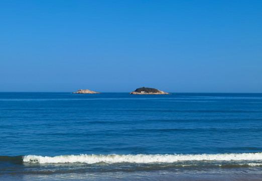 双月湾海边海浪