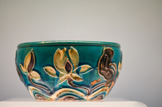 古代彩釉陶瓷碗