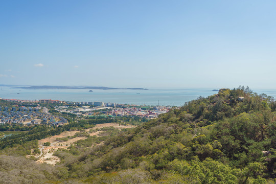 俯瞰厦门环岛路风景和金门县海岛