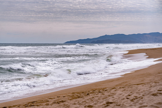 三亚海滩海浪