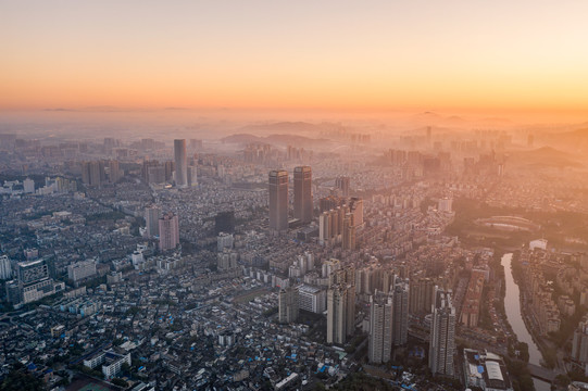 中山市城区日出云海全景