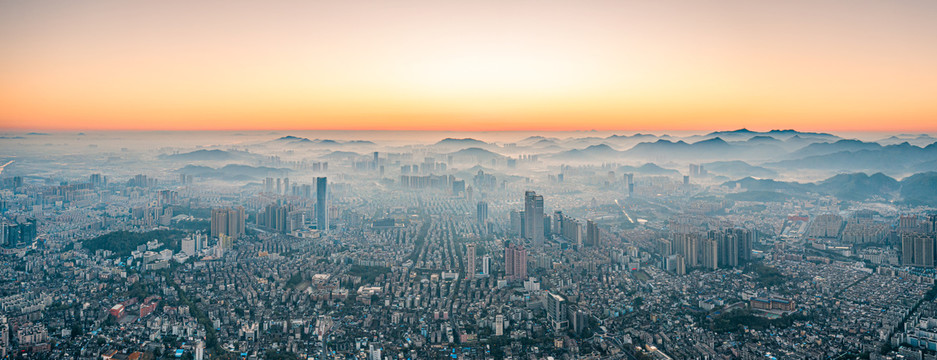 中山市城区日出云海全景