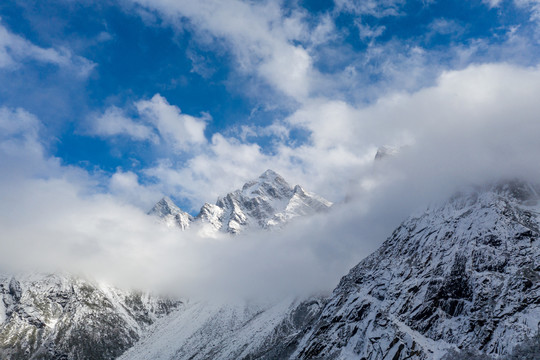 雪山高清摄影图