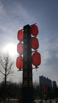 冬日暖阳红灯笼