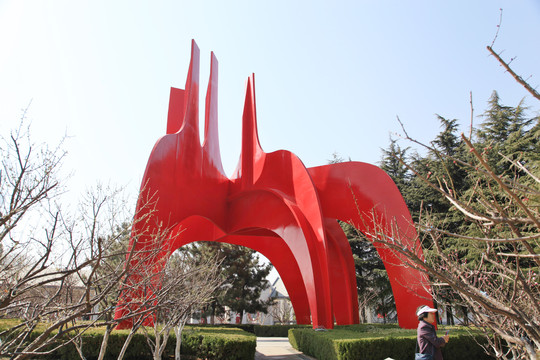 红色大象雕塑