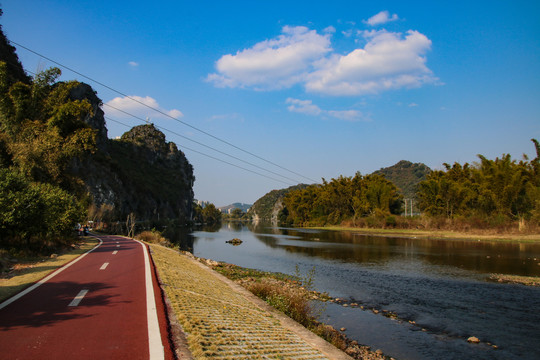 河边跑道