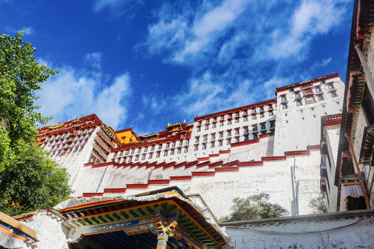 拉萨西藏