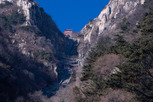 泰山十八盘全景