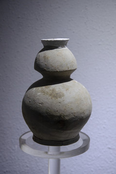 崧泽文化陶葫芦瓶