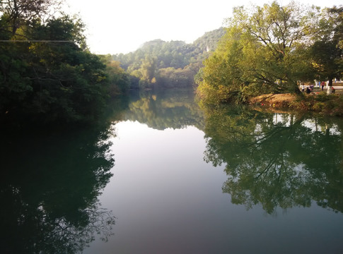 河流小溪