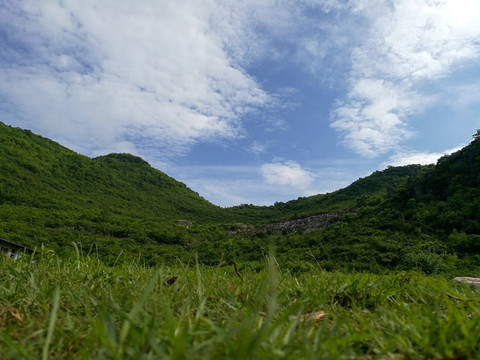 丘陵天空