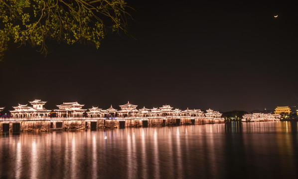 广济桥夜景