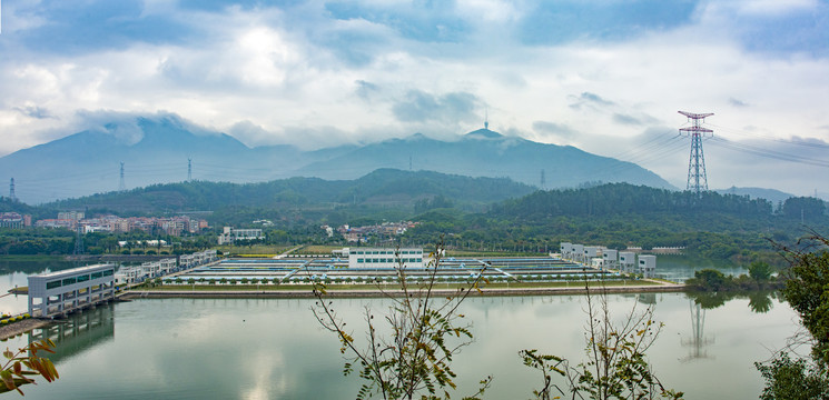 东湖水库水厂全景图