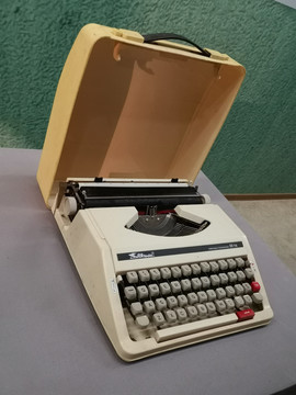 老物件老式英文打字机