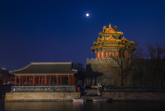 月光下的北京故宫角楼