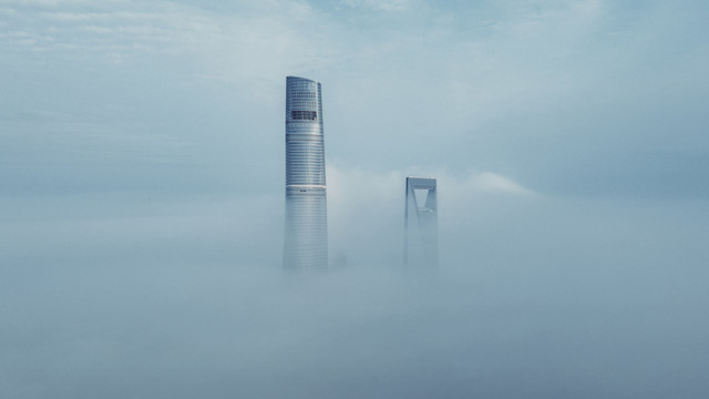 上海中心雾天