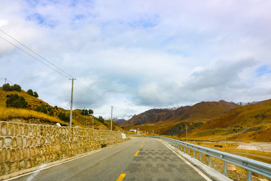 川西旅游