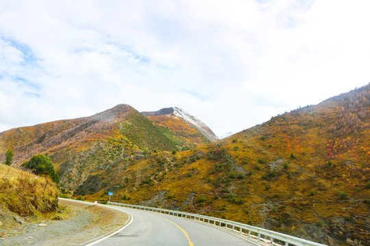 雪山高原