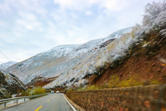 雪山高原