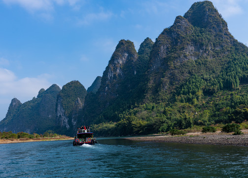 广西桂林山水阳朔兴坪漓江风光