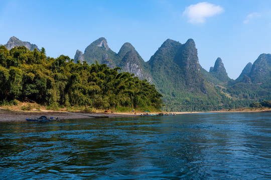 广西桂林山水阳朔兴坪漓江风光