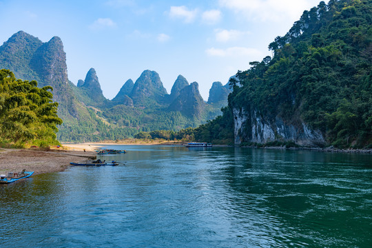 广西桂林山水阳朔兴坪漓江风光