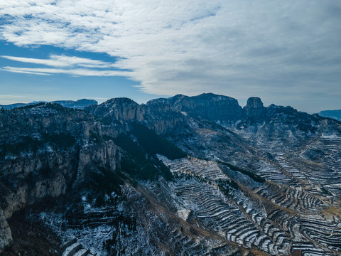 航拍济南南部山区的连绵群山08