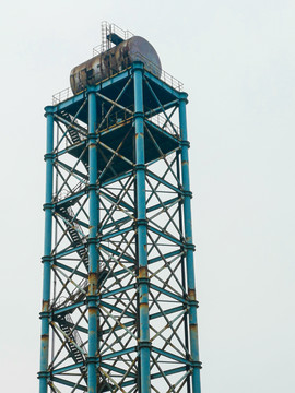 工业塔楼