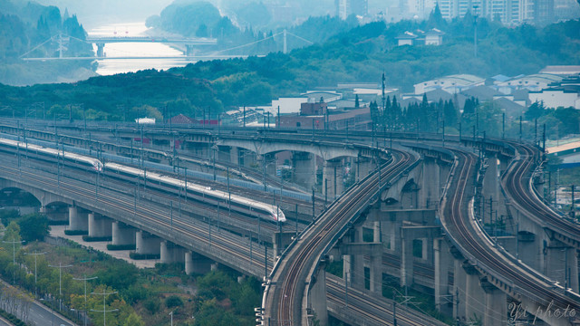 南京南站高铁高架桥