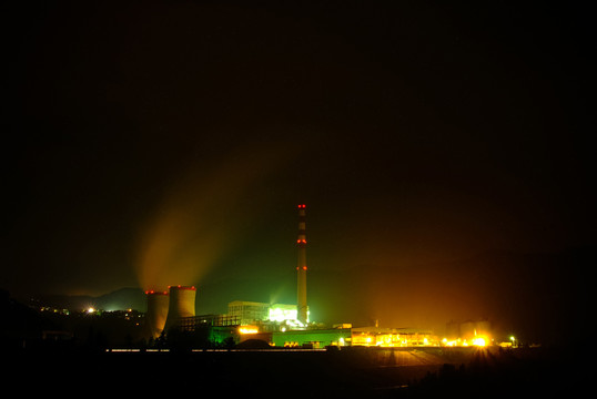 电厂夜景