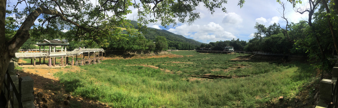 新会圭峰山玉湖全景