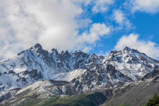 祁连雪山