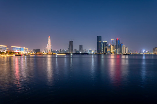 深圳欢乐港湾摩天轮湾区之光夜景