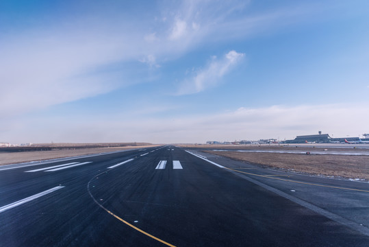 沈阳桃仙机场跑道