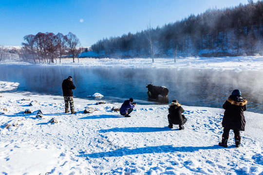 阿尔山冬季河流摄影人