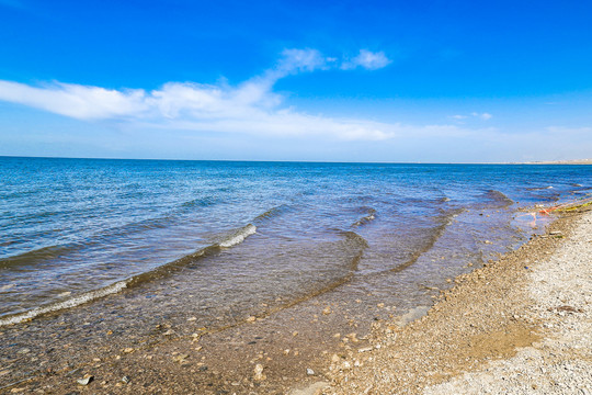 碧蓝的青海湖