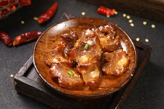 卤猪头肉
