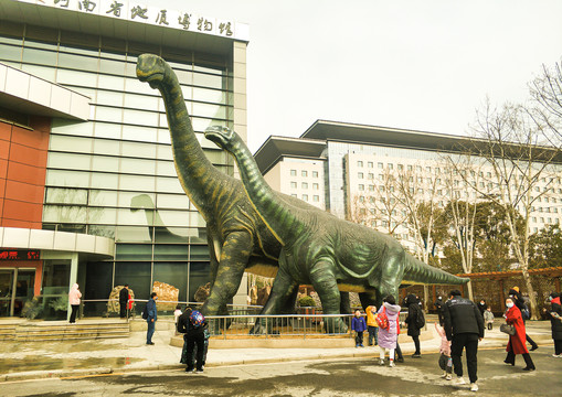 恐龙模型雕塑