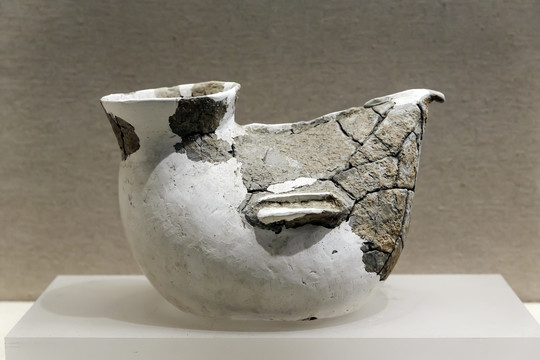 新石器时代鸡形陶壶