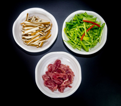 芹菜香干肉丝配菜